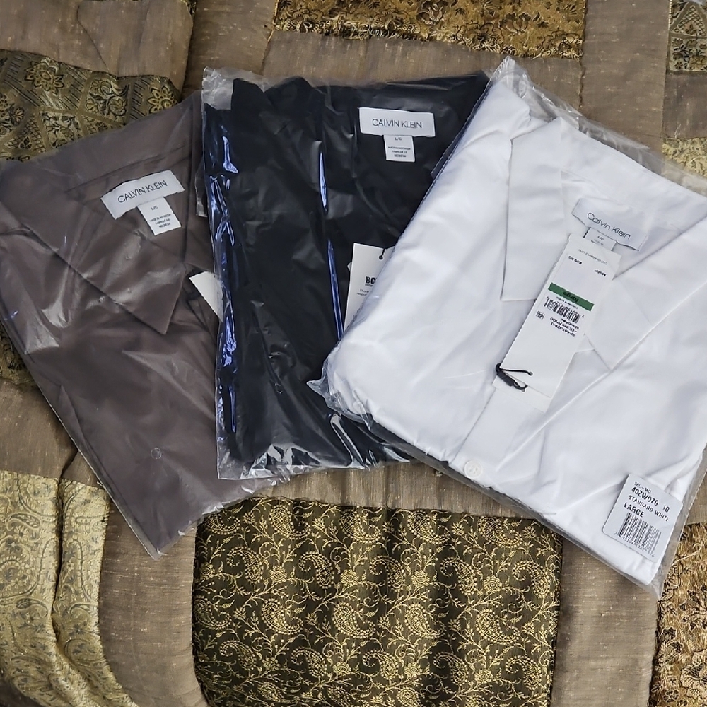 Lot Of 3-Calvin Klein Men's  Casual Button Ups-Black, White, Brown.NEW w/ Tags!!